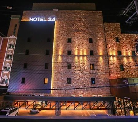 Hotel 2.4 Seul Esterno foto