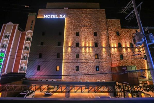 Hotel 2.4 Seul Esterno foto